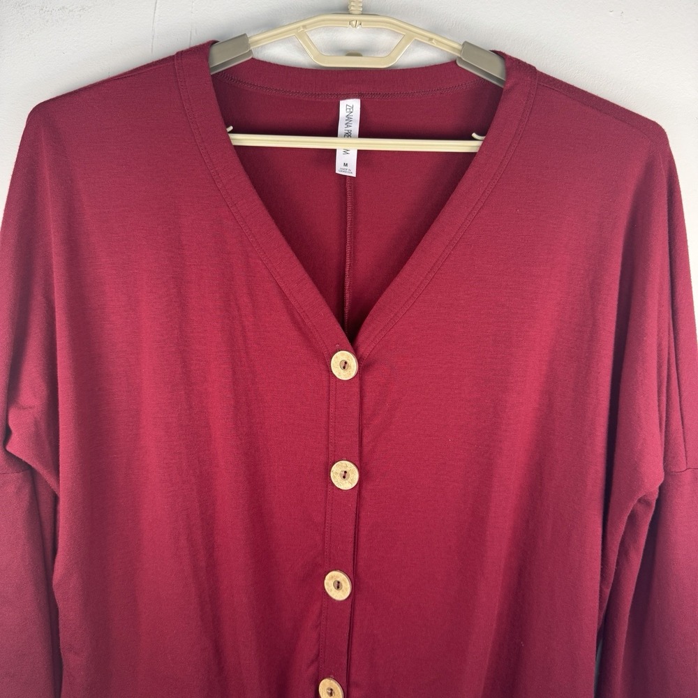 Zenana Premium Oversized Fit‎ Red Long Med Sleeve Shirt V-neck Wood Buttons Tie